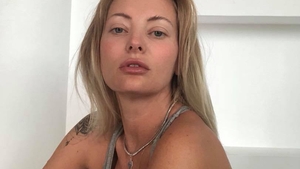 Delia a renunțat la blond și a intrat în rândul brunetelor! Cântăreața face furori cu noul ei look: “Îți stă bestial“