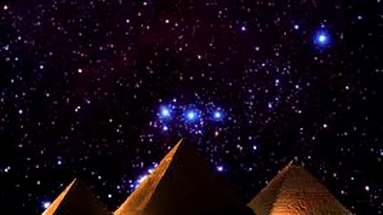 Pământul şi Universul se contopesc pe 21 decembrie! Planetele Mercur, Venus şi Saturn se aliniază perfect cu Piramidele din Giza