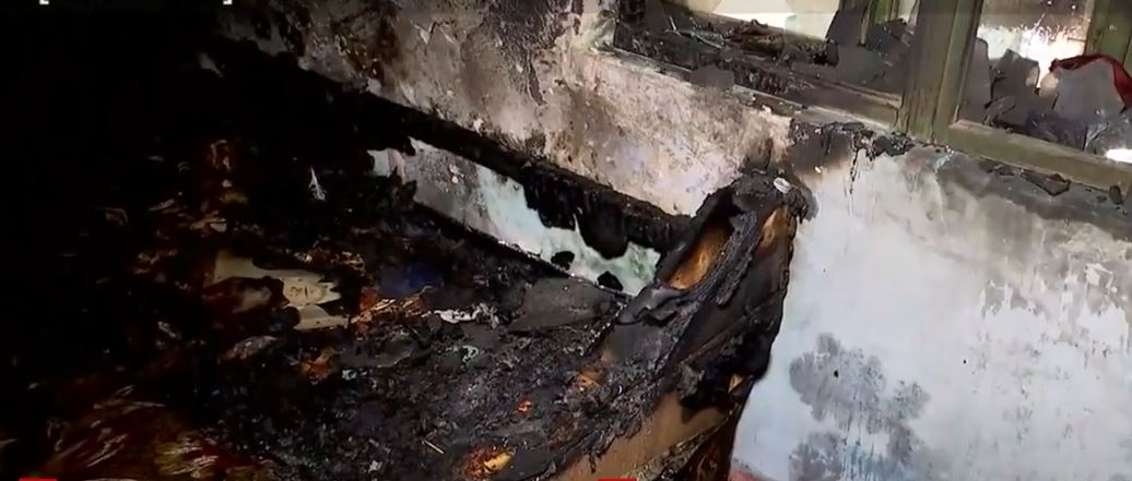 A făcut stop cardio-respirator adolescenta incendiată de criminalul din Mehedinți. Anunțul trist făcut de medici
