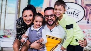 Andra Măruță s-a pozat aşa cu familia ei şi a anunţat! Era de aşteptat: “A venit momentul să vă spun secretul”