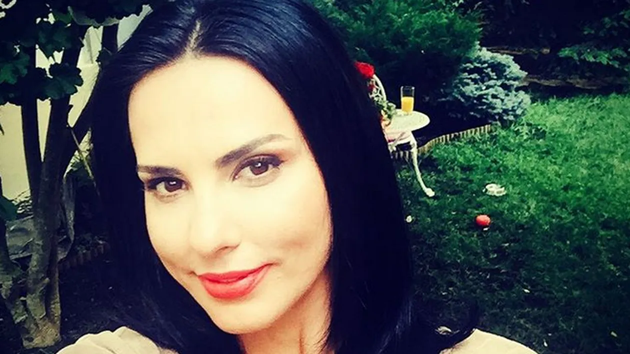 Lavinia Pârva, complet nemachiată! Cum arată cântăreața fără pic de machiaj