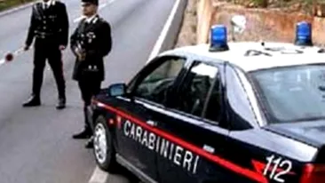 VIDEO Romanca spulberata de doua masini pe soseaua de centura a orasului Milano!