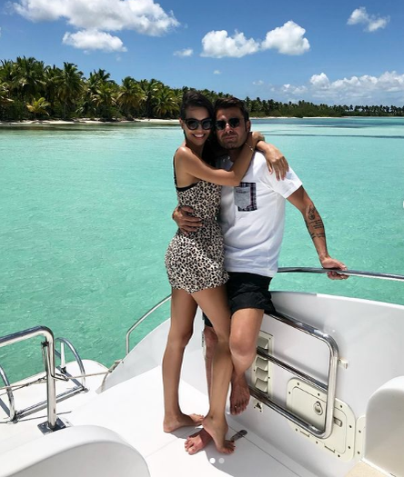 Adrian Mutu și Sandra s-au căsătorit în 2016, iar un an mai târziu au făcut nunta pe o plajă din Cuba