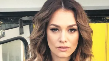 Feli, versuri emoționante pentru bebelușul ei: ”Te aștept în brațele mele!”