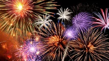 Un oraș din România renunță la artificiile de Revelion, din cauza poluării. Incredibil cu ce vor fi înlocuite