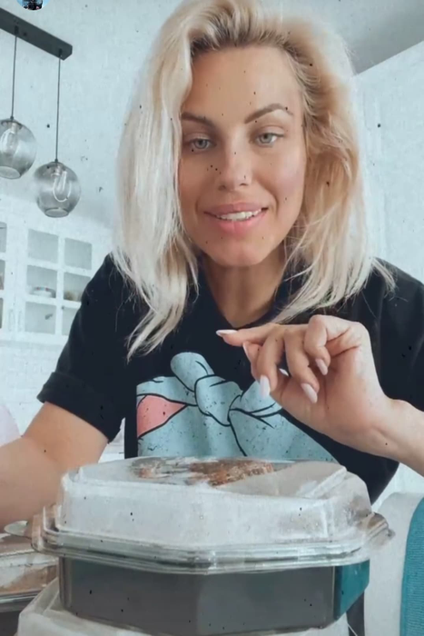 Amna, recuperare în izolare
