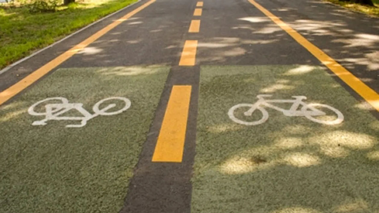 134 de biciclisti au fost loviti de masini numai in Bucuresti, in 2010!