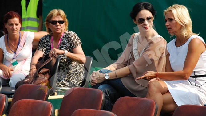 Andreea Marin i-a tinut pumnii unui Ungur slab! "Zana" paguboasa!