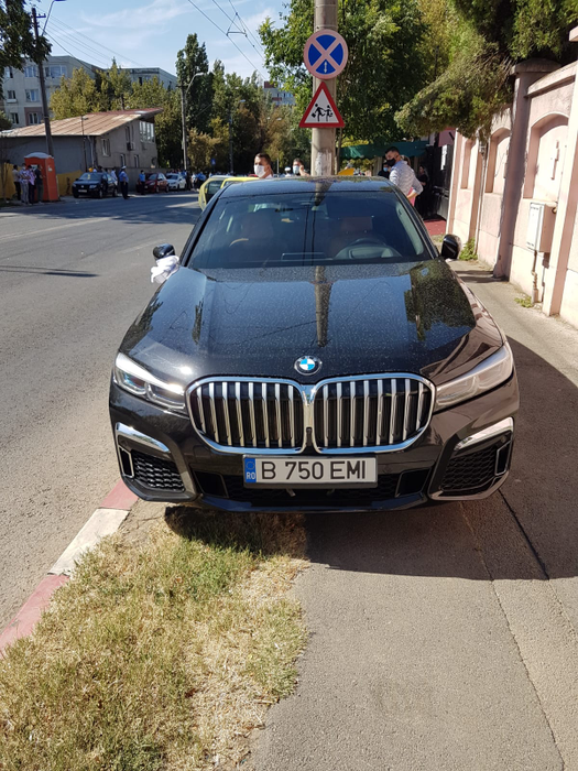 S-a lăsat cu amenzi drastice după înmormântarea lui Emi Pian. Ce sancțiuni au aplicat polițiștii