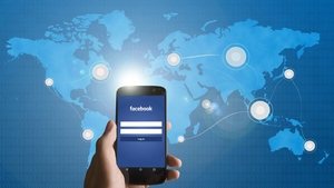 Facebook și Instagram au picat în toată lumea. Aplicațiile Meta se confruntă cu probleme