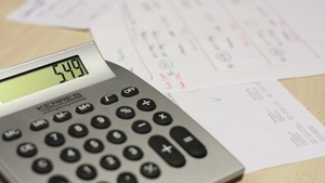 Taxă nouă de la 1 octombrie 2024. Apare pe factura de energie a tuturor românilor