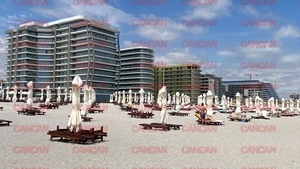 Bate vântul pe cea mai populară stațiune din Constanța! Terasele din Mamaia Nord sunt goale