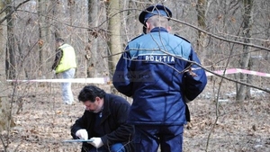 Descoperire șocantă într-o pădure din Timișoara! Un grup de bicicliști a sunat de urgență la Poliție