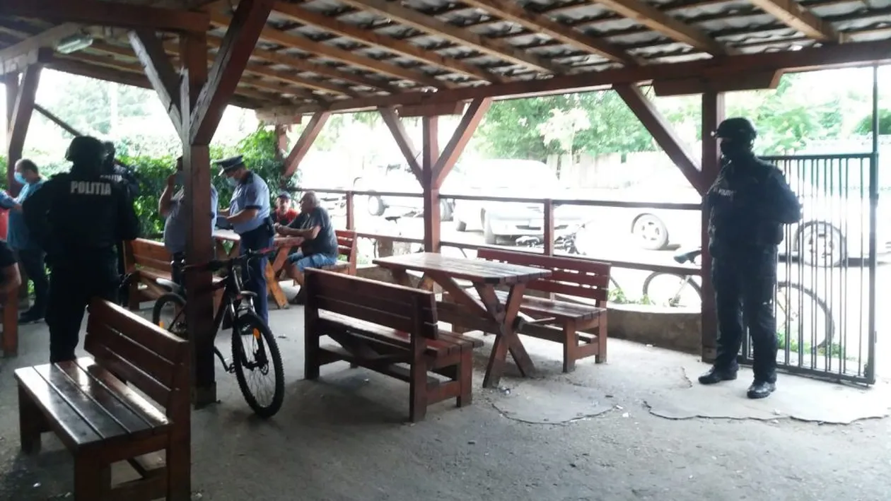 Acțiuni pentru prevenirea și limitarea răspândirii COVID-19 în zonele aglomerate din județul Mehedinți FOTO