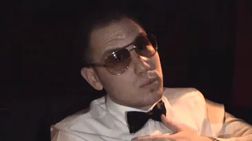 Spaima fitelor din Bucuresti a facut spectacol de ziua lui! “Versace” si cavaleria s-au scaldat in sampanie frantuzeasca!