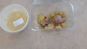 Cum arată mâncarea oferită pacienților la Spitalul Județean de Urgență Craiova! ”Produsele vin reci și...” Reprezentanții firmei de catering reacționează: "Există un contract în care..."