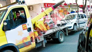 Masina radar, trasa pe dreapta de un caine