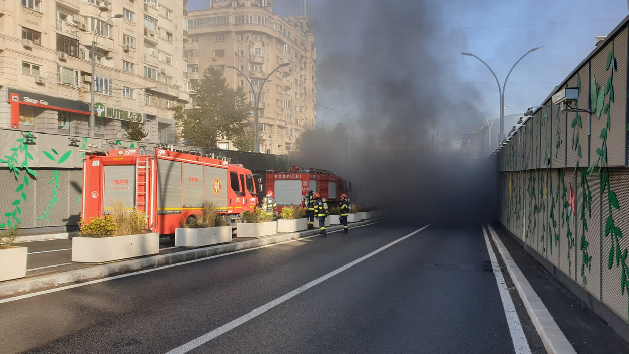 Incendiu în Pasajul Unirii. Autoritățile sunt în alertă!