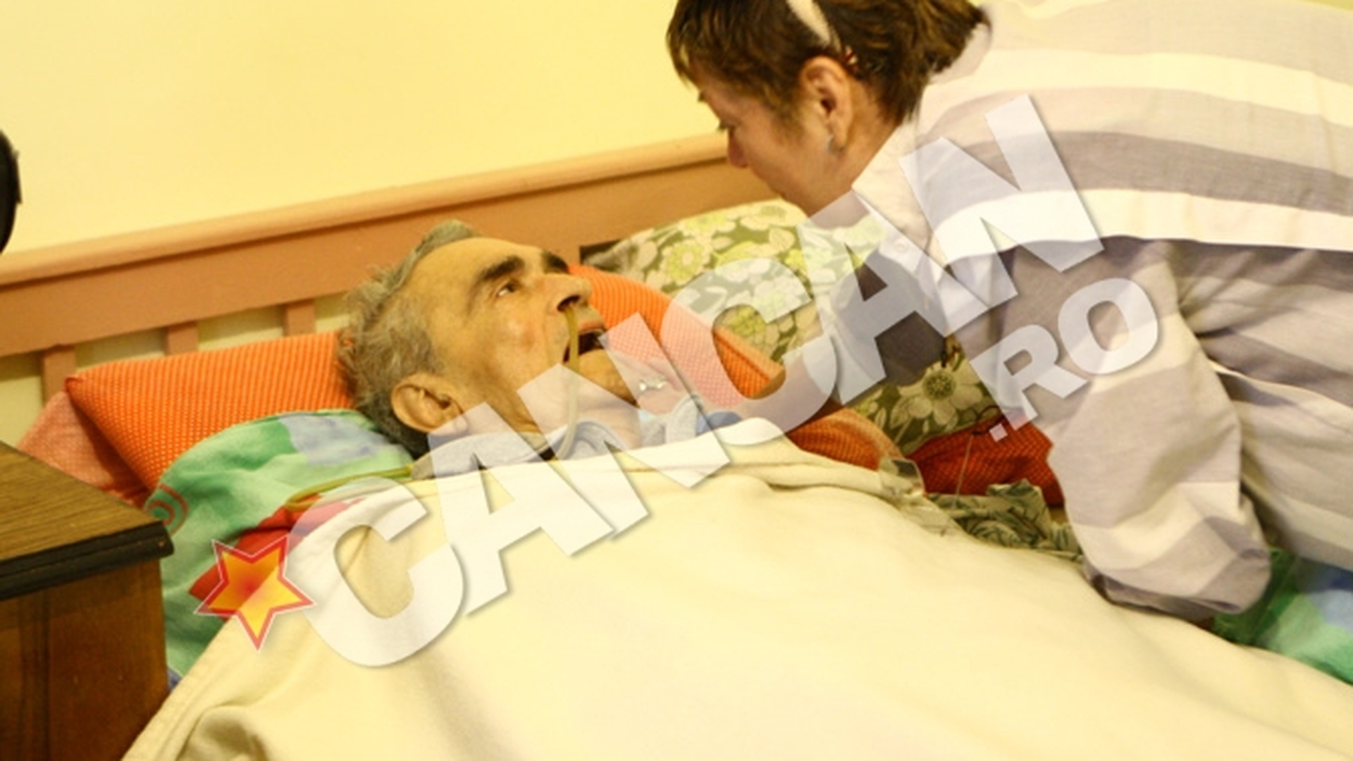 Iurie Darie e hranit in continuare cu ajutorul unui furtun, dar a inceput sa miste piciorul paralizat. Vezi de ce a interzis Anca Pandrea vizitele la domiciliu