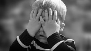 Moarte șocantă: un copil de 7 ani a decedat, după ce s-a infectat cu o amibă care ”mănâncă” creierul