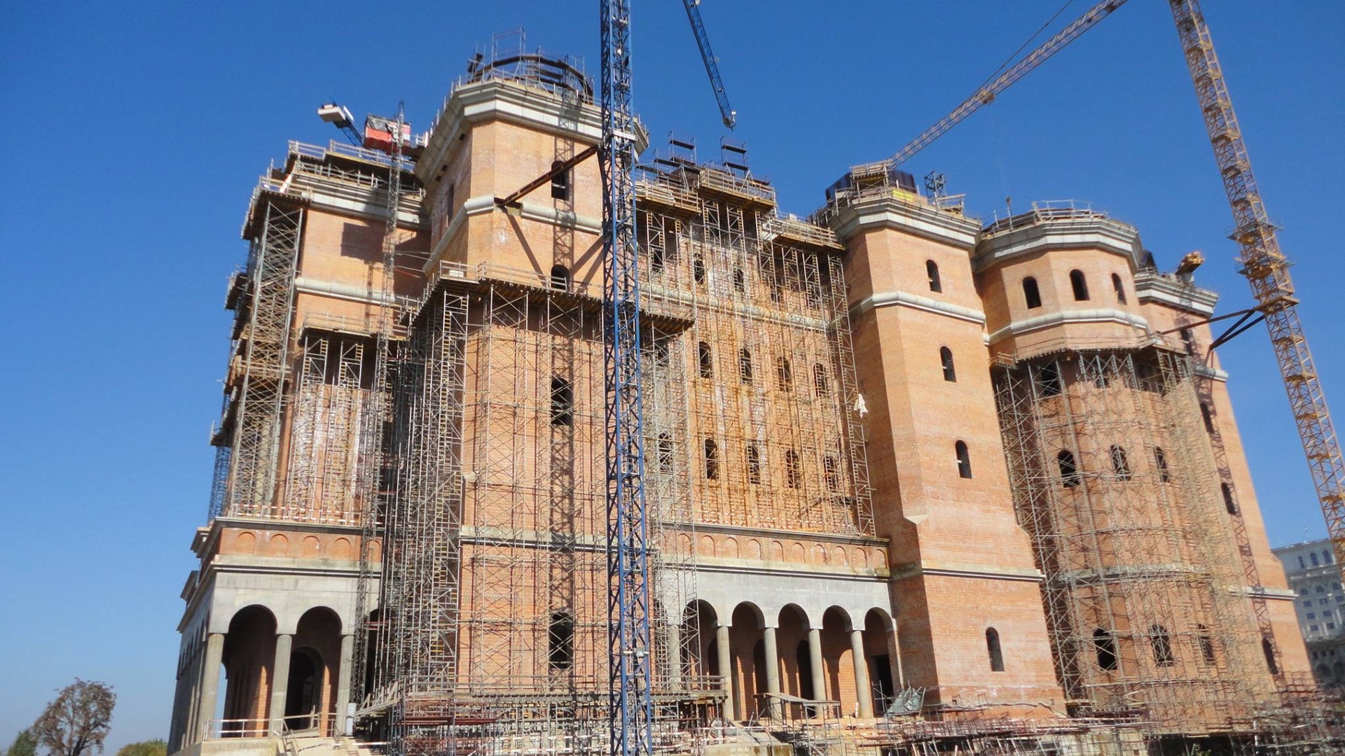 Bani de la Primăria Sectorului 1 pentru Catedrala Mântuirii Neamului. 19,5 milioane de euro au venit de la Primăria Capitalei.