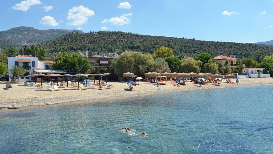 Fetița de 4 ani a unei familii de români a murit în timp ce se aflau în vacanță în Thasos! Ce s-a întâmplat