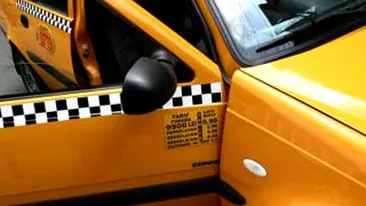 Un taximetrist din Iasi a fost injungiat de o tanara care i-a furat masina!
