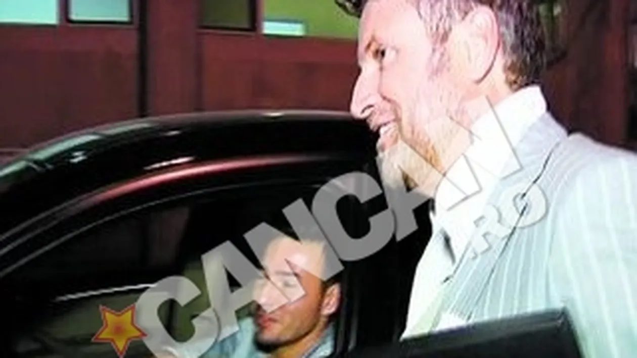 VIDEO Moment istoric in culisele emisiunii CANCAN TV! Botezatu i-a cerut iertare lui Cristea pentru ca s-a dat la Bianca