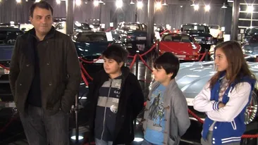 Ce-i frumos le place si lui Mandruta si juniorilor lui! Cum au comentat piesele din colectia lui Tiriac de bijuterii pe patru roti