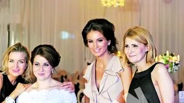 Andrei Leonte, castigatorul X Factor, a cantat melodii de suflet la nunta Sabinei Iosub. A prestat pentru cele mai frumoase anteniste