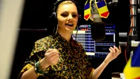 Alexandra Stan a sarbatorit romaneste in studioul ProFM! Vezi CUM SUNA versiunea EI pentru imnul Romaniei, cantat LIVE!