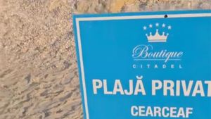 Stațiunea din România unde un loc pe plajă, pentru cearceaf, costă 100 lei pe zi. Reacția turiștilor când văd așa ceva
