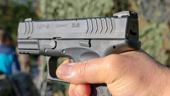 Angajata unui magazin din Cluj, amenințată cu un pistol de un bărbat de 40 de ani! Ce s-a întâmplat imediat după