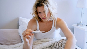 Mononucleoza infecțioasă sau boala sărutului. Simptome, analize, tratament
