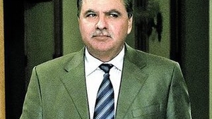 Presedintele Consiliului Judetean Arges, Constantin Nicolescu, adus la Bucuresti! El a fost scos pe targa de la DNA