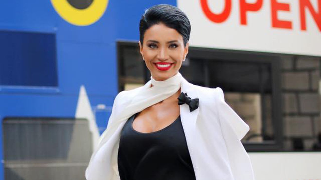 ADELINA PESTRIŢU, declarată cea mai sexy vedetă feminină!  Cum a reacţionat vedeta:,, N-am cuvinte…’’