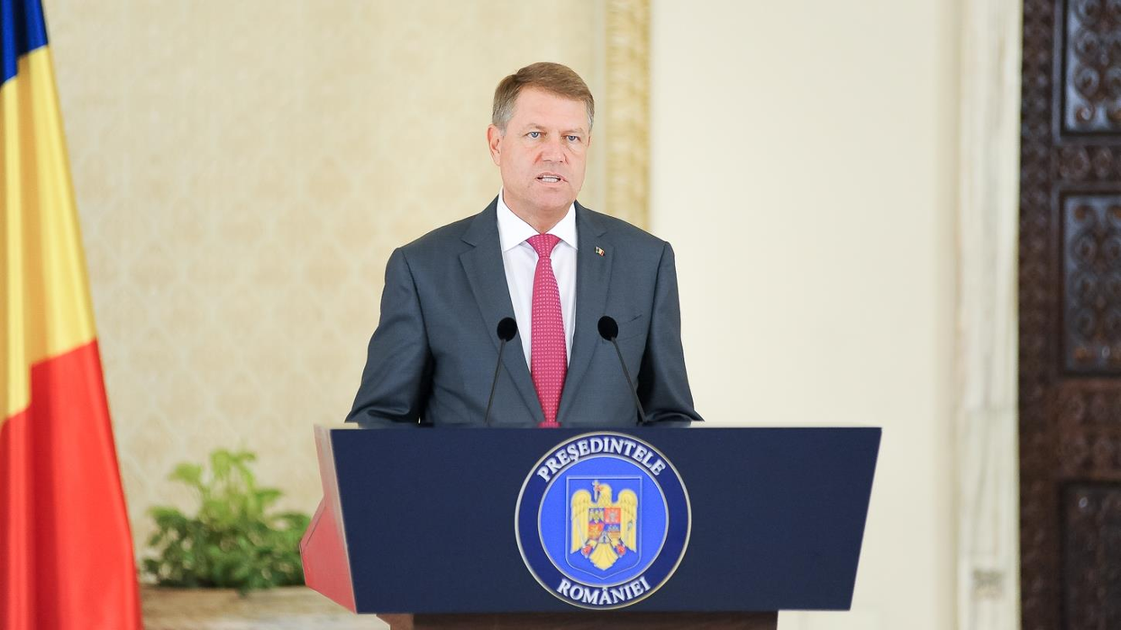 320.000 de euro dintr-o lovitură! Klaus Iohannis și soția lui au pus mâna pe mai multe imobile din Sibiu