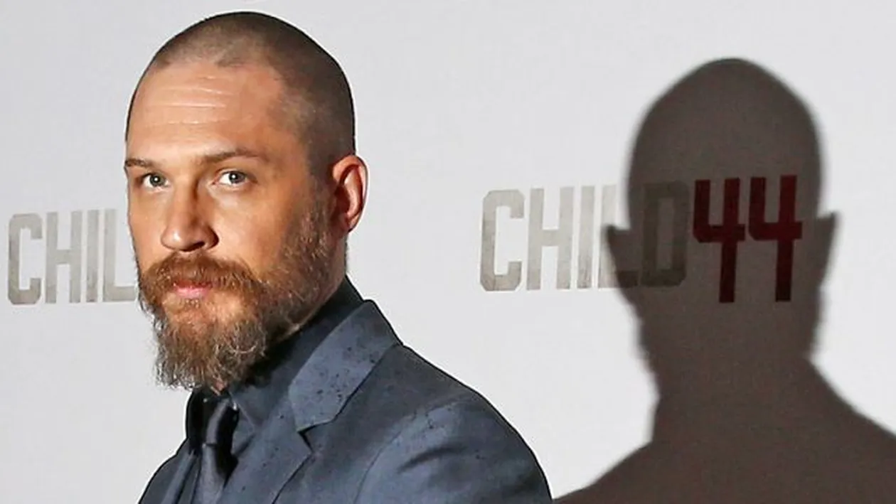 Tom Hardy, complet dezbracat pentru noul sau rol