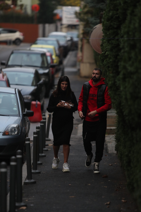 Raluca și Adrian Ropotan, plimbare pe străzile din Capitală