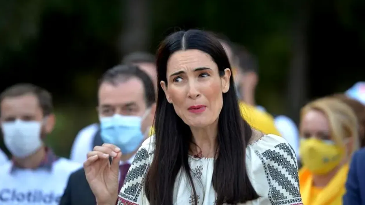 Un lider PSD o acuză pe Clotilde Armand că va lăsa fără apă caldă peste 15.000 apartamente din sectorul 1, de la 1 august 2022