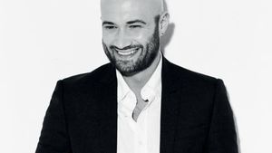 După ce a cerut-o de soţie pe ALINA EREMIA, actorul a făcut anunţul! MIHAI BENDEAC, momente de sinceritate: "TE IUBESC!"