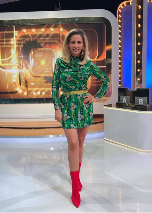 ANDREEA BĂNICĂ şi-a etalat silueta în costum de baie! Uite cum s-a pozat vedeta în vacanţă
