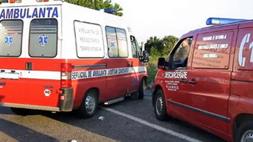 Cinci persoane, duse la spital, inclusiv cu un elicopter SMURD, dupa un accident pe centura Capitalei