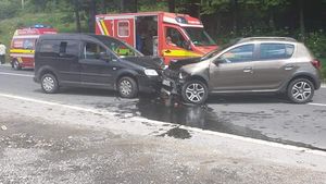 Accident grav în Brașov! 5 persoane au fost transportate la spital