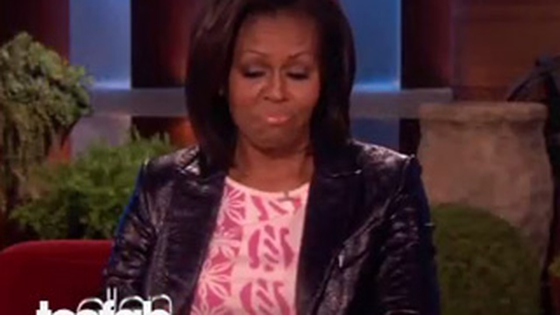 VIDEO Michelle Obama face flotari in direct la TV! Uite ce tonus muscular are Prima Doamna a Americii!