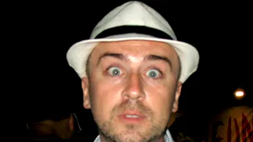 Parintii lui Mihai Dobrovolschi foloseau sticle si elastice cand fiul lor dormea! Vezi de ce