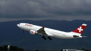 EXCLUSIV La un pas de tragedie! Avionul companiei Swiss Air care zbura de la Zurich a ratat aterizarea pe Otopeni!
