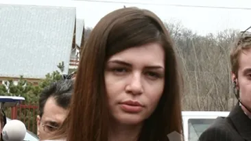 VIDEO Monica nu a reusit sa isi ia fetita de la Irinel! Va apela la politie si la executor judecatoresc