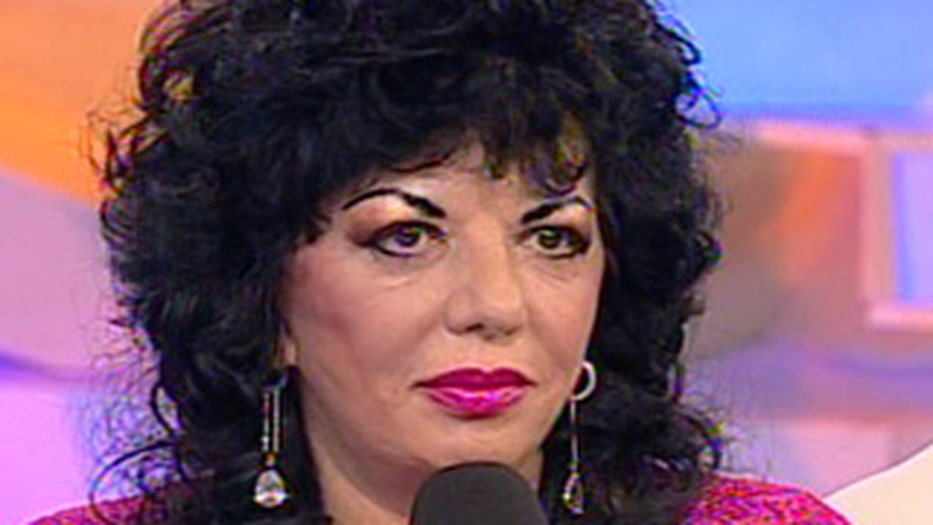 VIDEO Carmen Harra, impresionata pana la lacrimi de soarta fostei sale colege de trupa: "Plang pentru ca Angela e splendida". Afla ce soarta trista are artista!