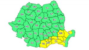 Capitala și alte șapte județe sunt sub COD GALBEN de ninsori. Până la ce oră e în vigoare această avertizare